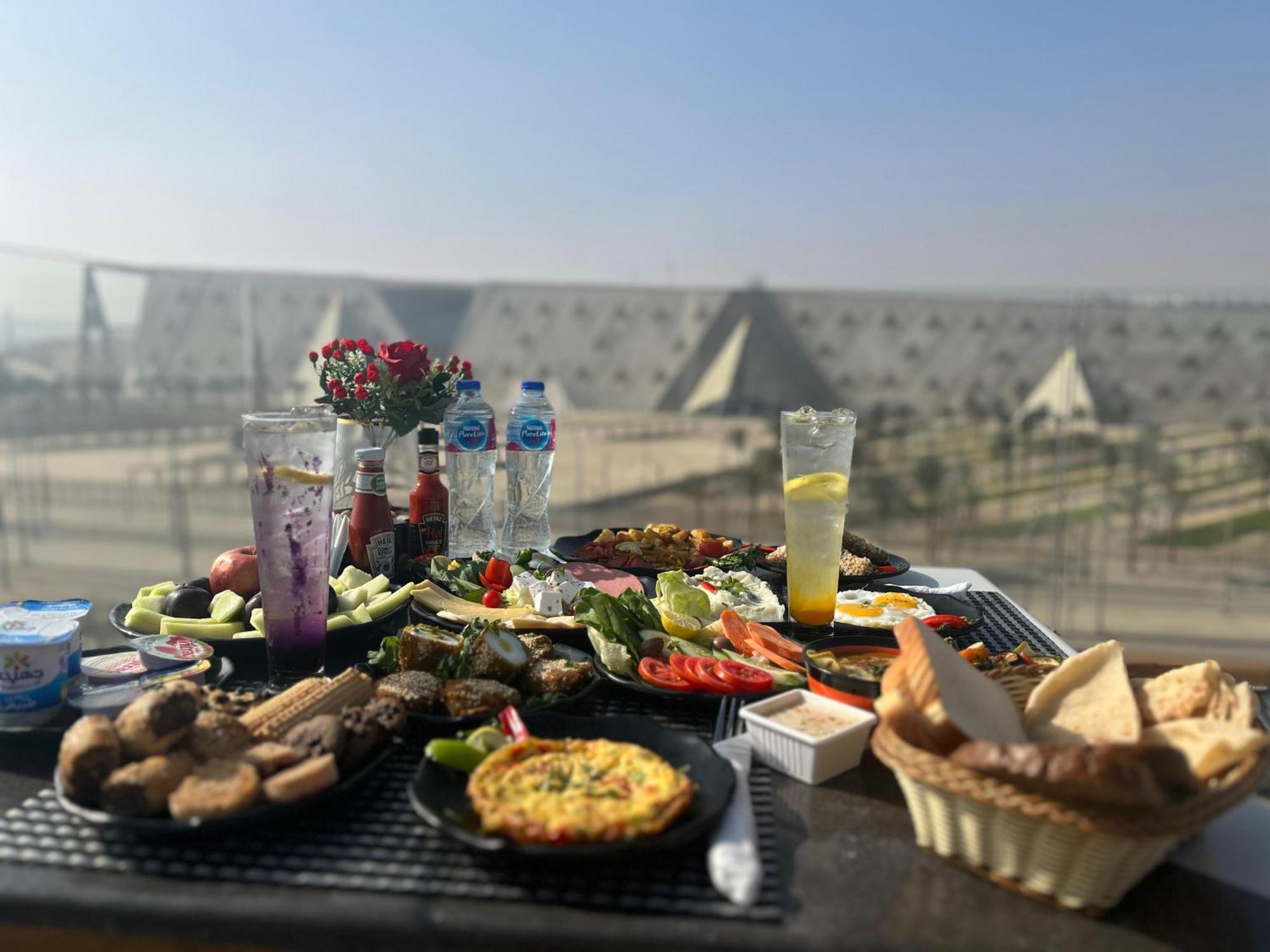 Royal Great Pyramid Inn Kafr Ghatati Luaran gambar